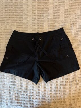 Danskin Black Cargo Shorts Women’s Size L Drawstring Zip Pocket